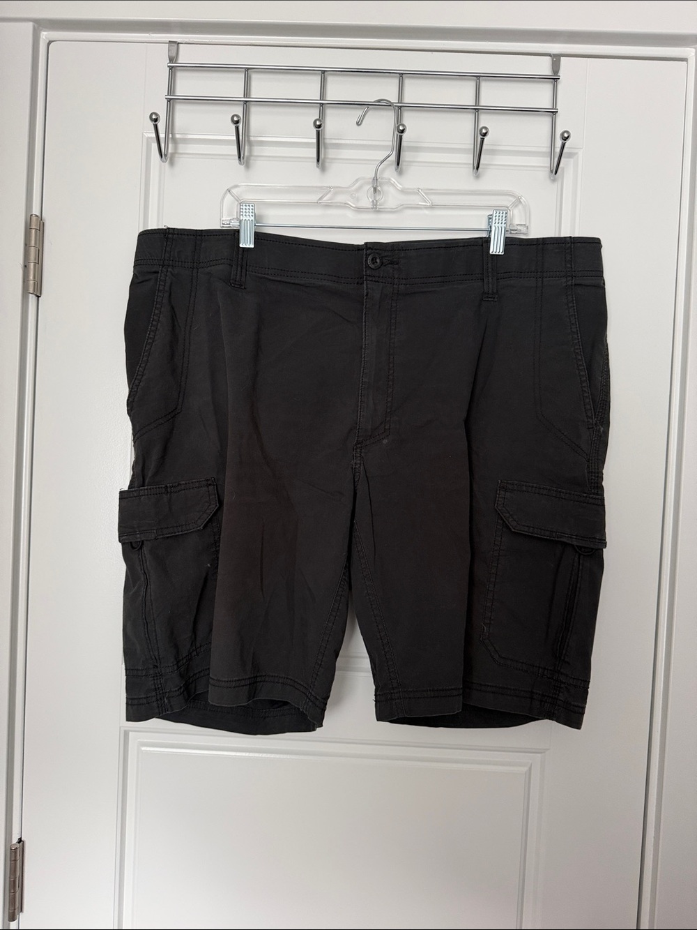Lee Men's Black Cargo Shorts with Flap Pockets